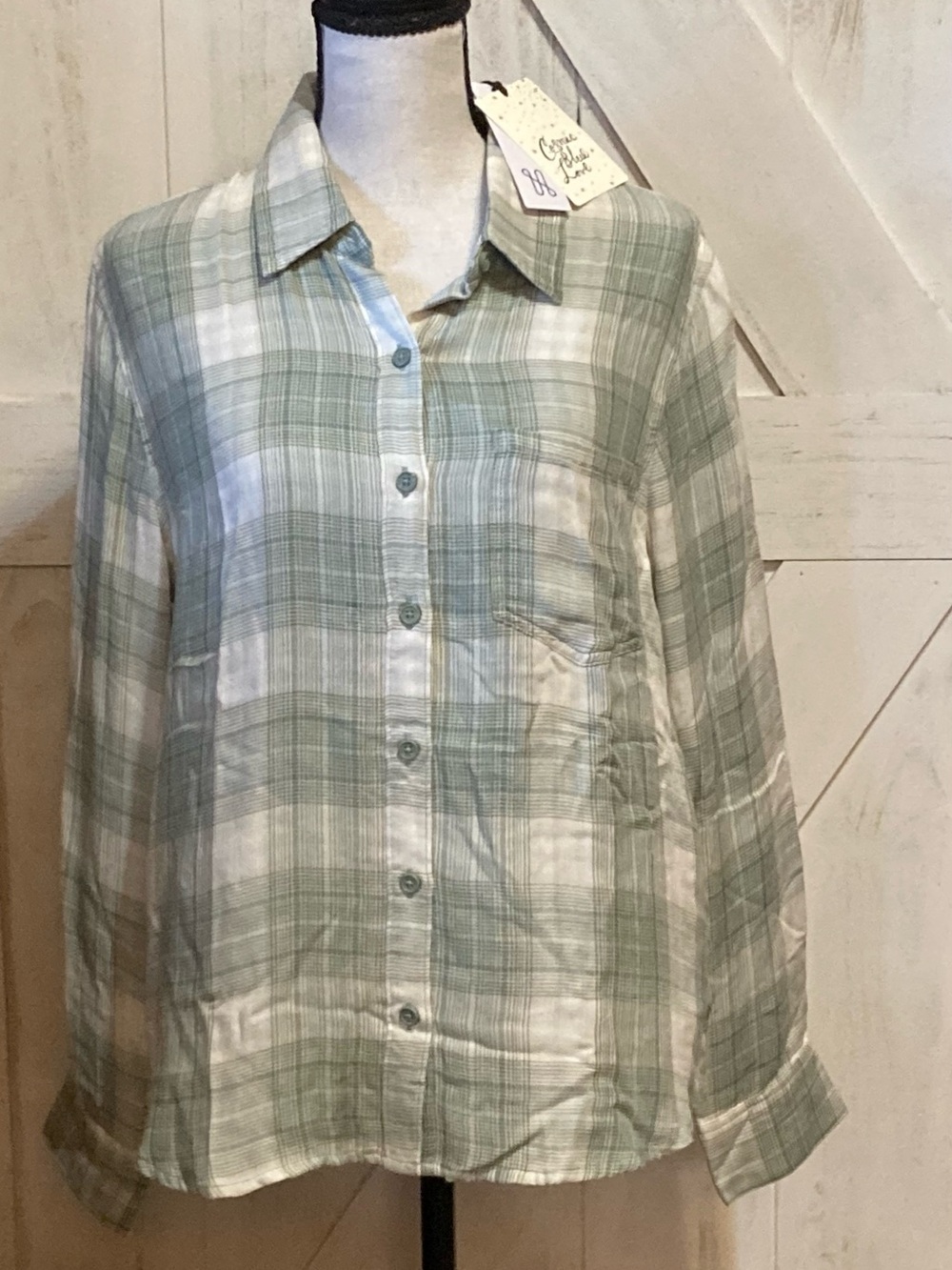 Women's Light Green Plaid Button-Down Shirt - Unbranded